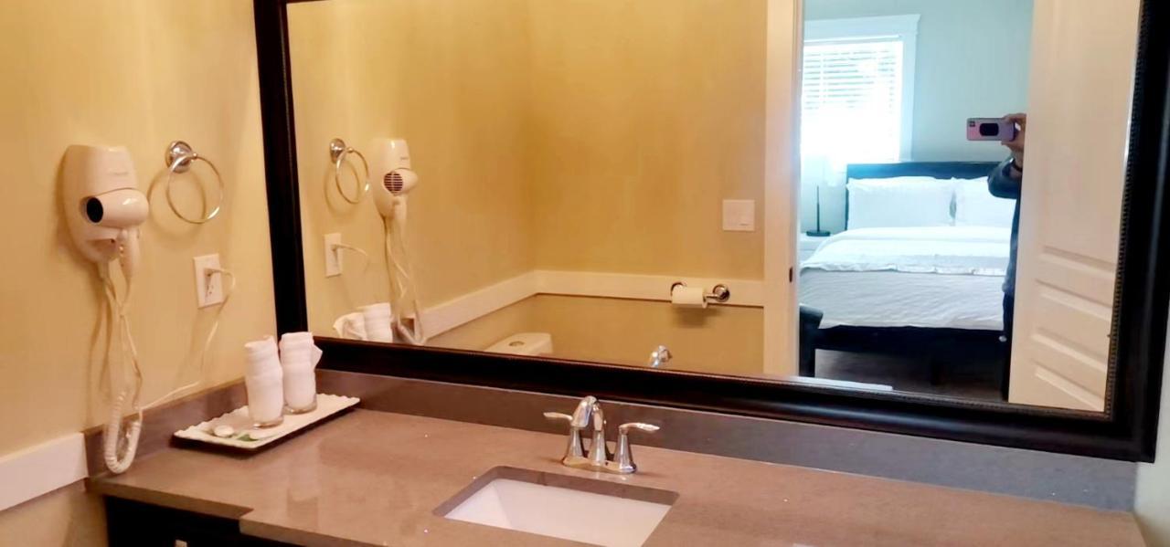 Beautiful Private Room In Blueback Beachfront Nanaimo Luaran gambar